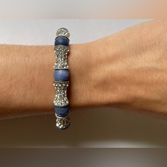 Hand Crafted Silver Diamond and Blue Glass Bead Bracelet - Picture 3 of 10